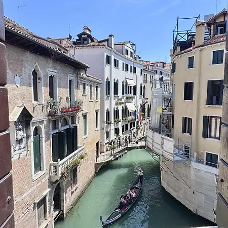 Angelo Palace Canal View Venedig